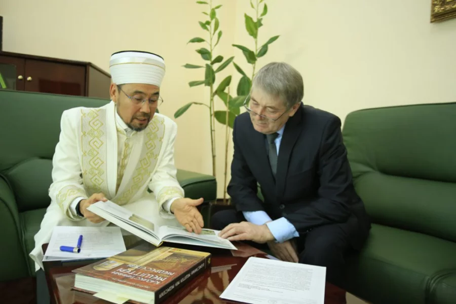 «Слышащий — да услышит» — интервью с писателем Тауфиком Каримовым. Часть вторая