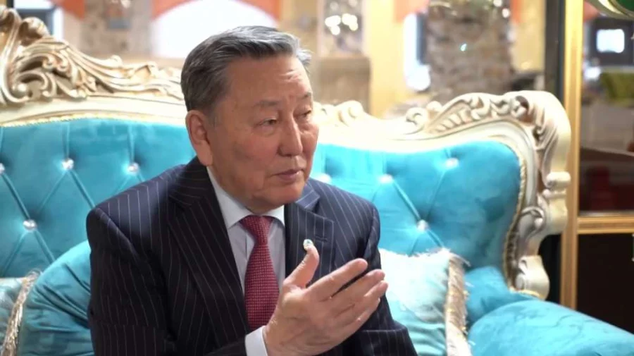 Семнадцать уроков независимости гражданина РК Адила Ахметова