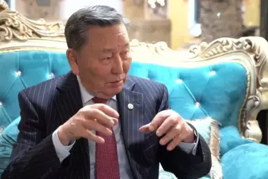 Семнадцать уроков независимости гражданина РК Адила Ахметова