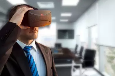 "Надеваем VR-очки и обучаем чиновника коммуникациям" — Ерлан Абил об академии спецподготовки для госслужащих РК