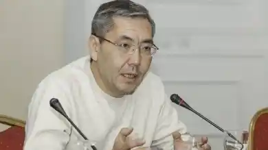 "Нужен разворот на 180 градусов" — интервью с экономистом Айдарханом Кусаиновым